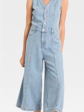 Universal Thread Light Blue Wide-Leg Denim Jumpsuit new with tags size 10